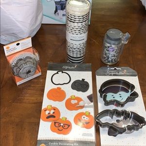 Halloween baking set 🧡🕷